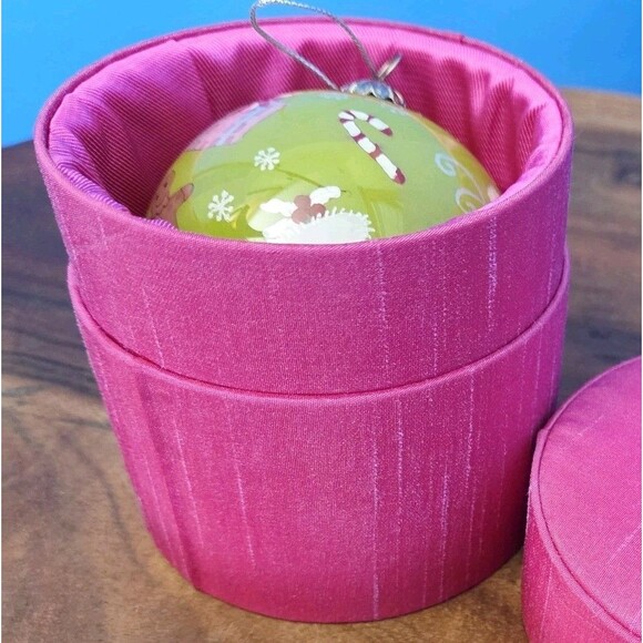 VTG PIER 1 Exclusive Li Bien Painted Glass 2006 Christmas Ornament Green/Multi - Picture 12 of 15